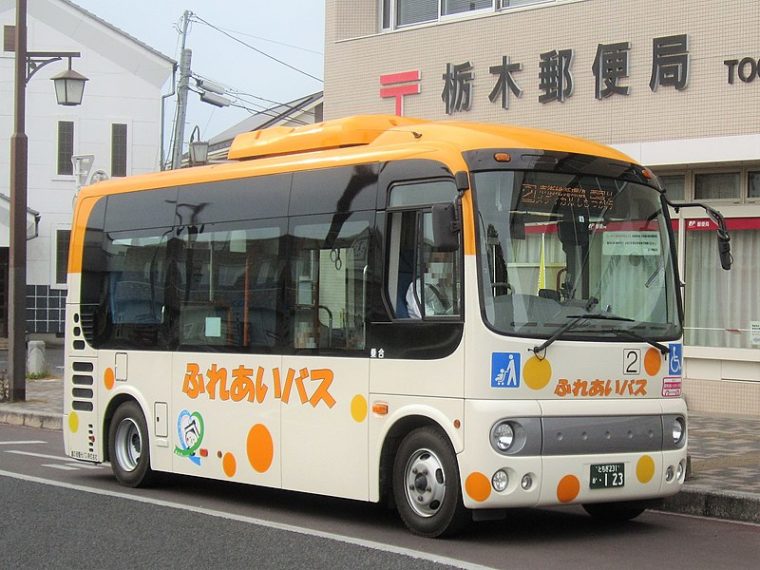 800px-Tochigi_City_Fureai_Bus_2